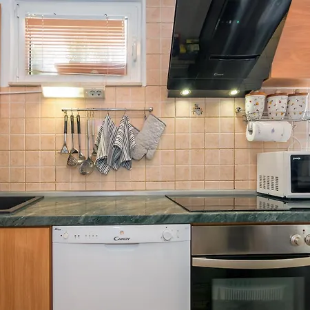 Apartman Relaxing 2bd Apartment, Ground Floor - Walk To Old Town *