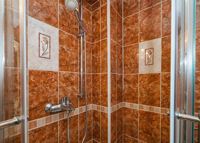 Apartment Relaxing 2bd Apartment, Ground Floor - Walk To Old Town *