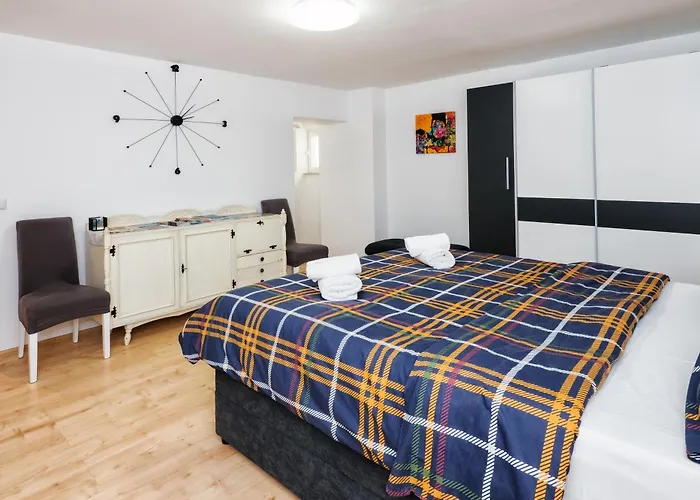 Apartment Relaxing 2bd Apartment, Ground Floor - Walk To Old Town